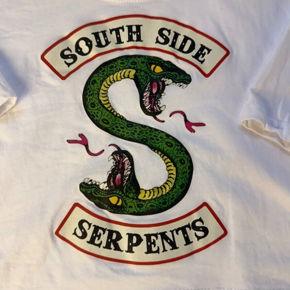 CW Show‎ Riverdale Southside Serpents Crop Top and Shorts Set - Size S NWT - Picture 6 of 8